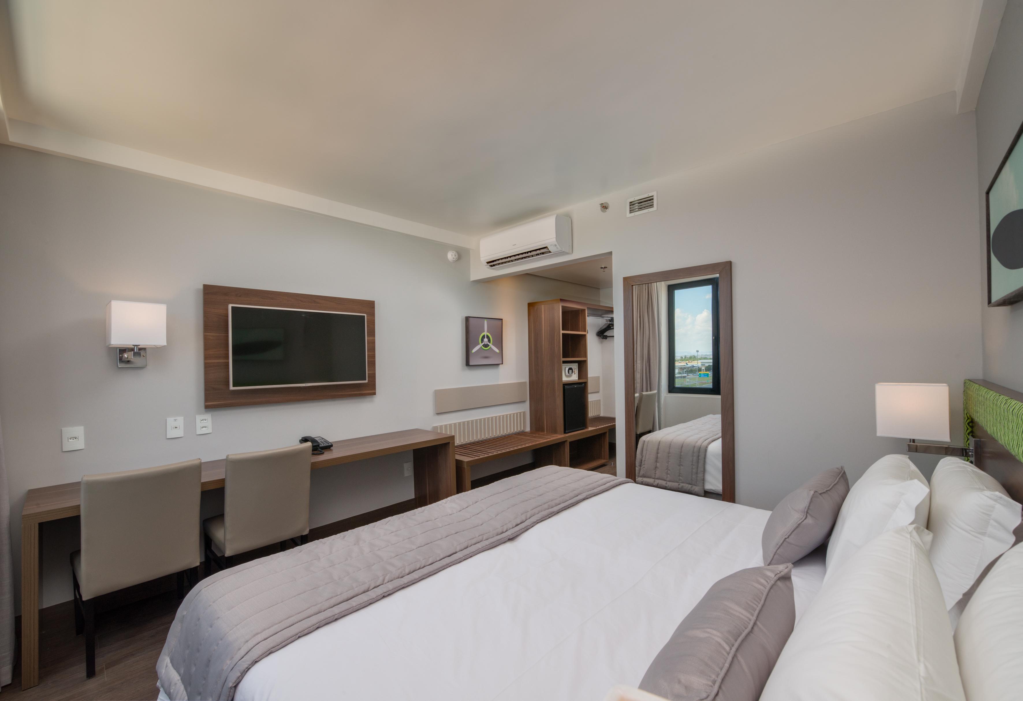 Linx Confins Hotel Екстериор снимка