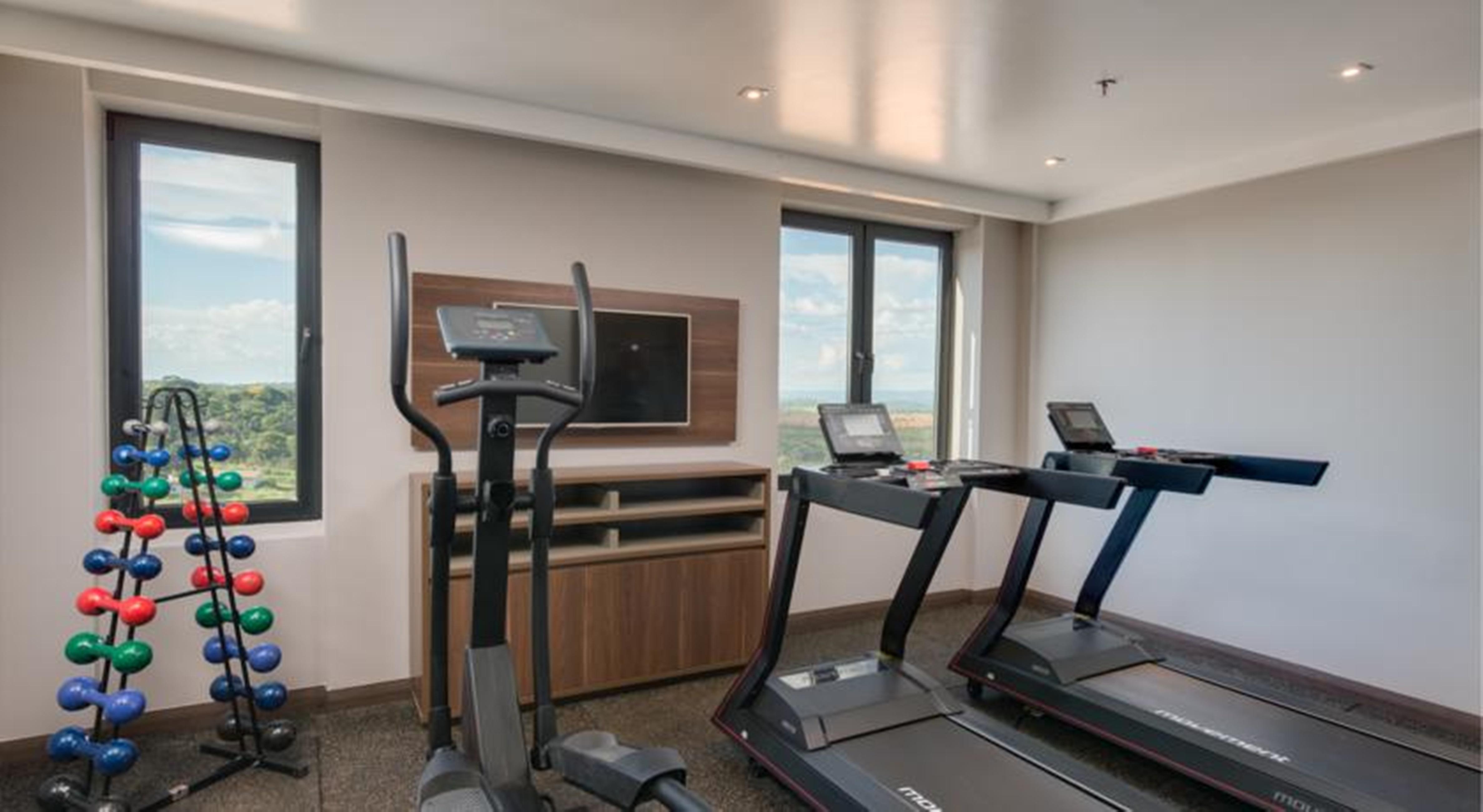 Linx Confins Hotel Екстериор снимка