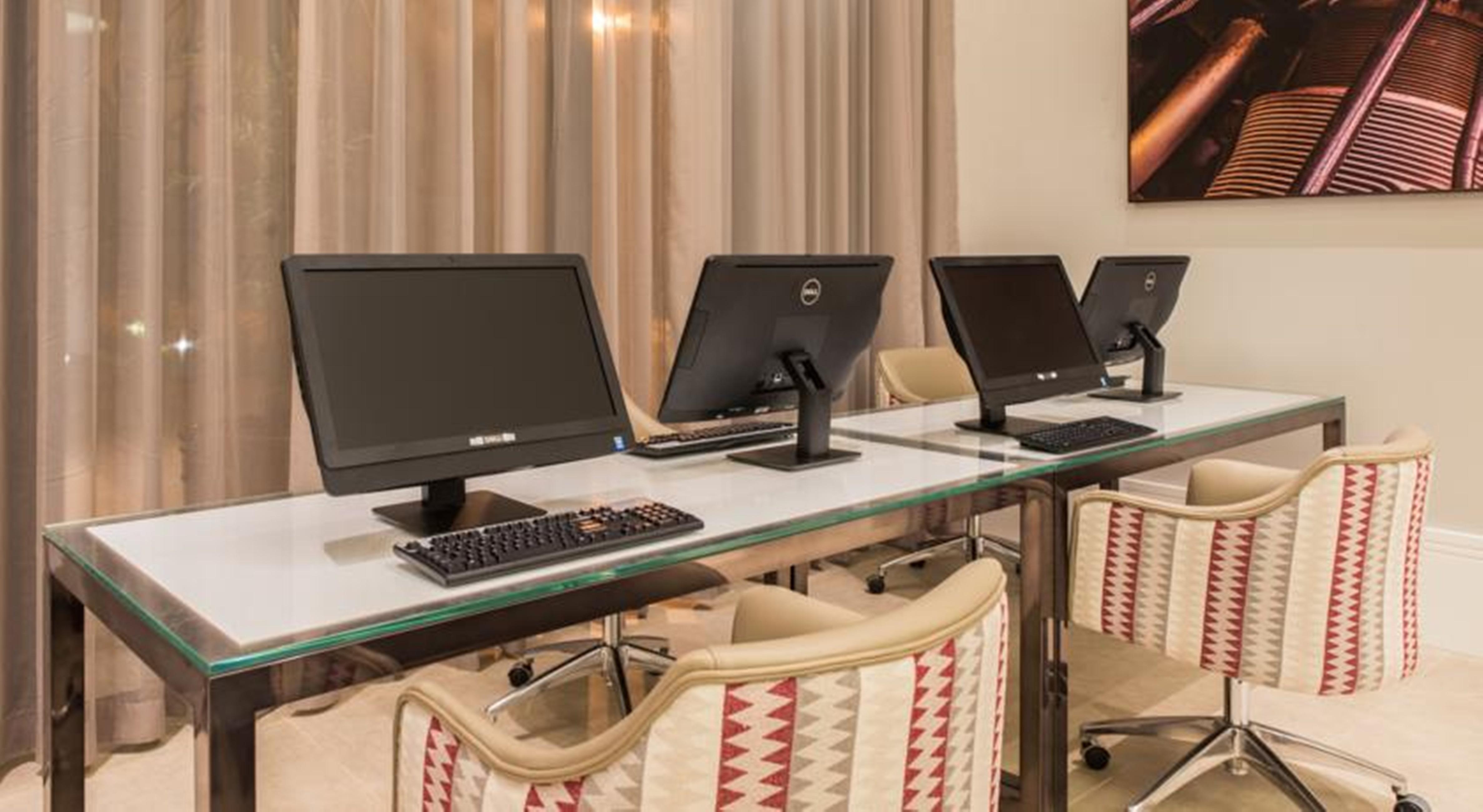 Linx Confins Hotel Екстериор снимка